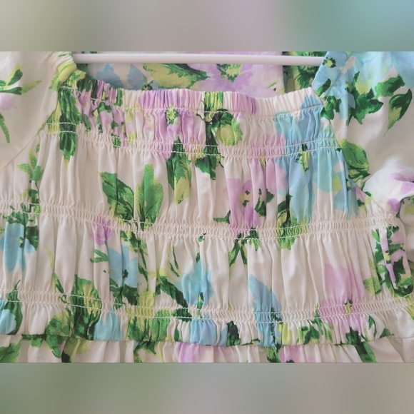 Old Navy Printed Puff Sleeve Smocked Dress. Girls Size 8 (Medium) - Picture 11 of 12